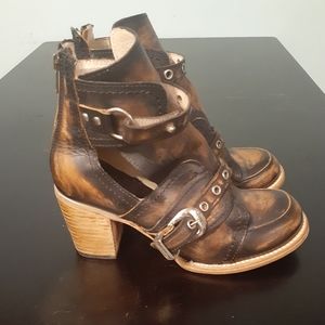 Freebird Sonoma size 9